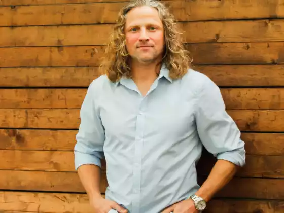James Keegan,
Health & Wellness, Spirituality, Health & Wellness
Expert at Renovação radiante: simpósio online sobre saúde, bem-estar e espiritualidade no verão de 2023